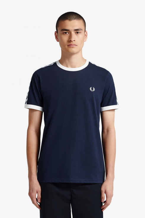 T-shirt Uomo con nastro iconico M6347 Blu FRED PERRY- Francavilla Moda